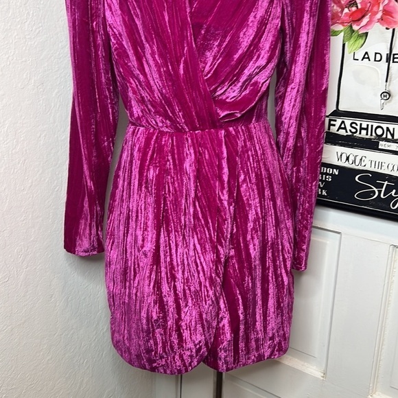Lovers + Friends Cace Mini Dress in Magenta Pink Size S - Picture 7 of 9